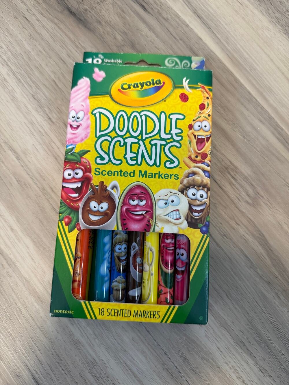 Crayola 2015 Silly Doodle Scents 18 Washable Markers USA Super Rare Opened
